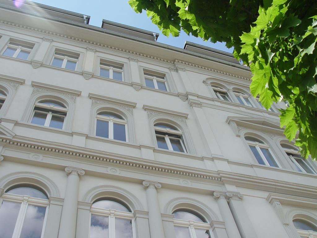 Aparthotel Am Zwinger Dresden Exteriör bild