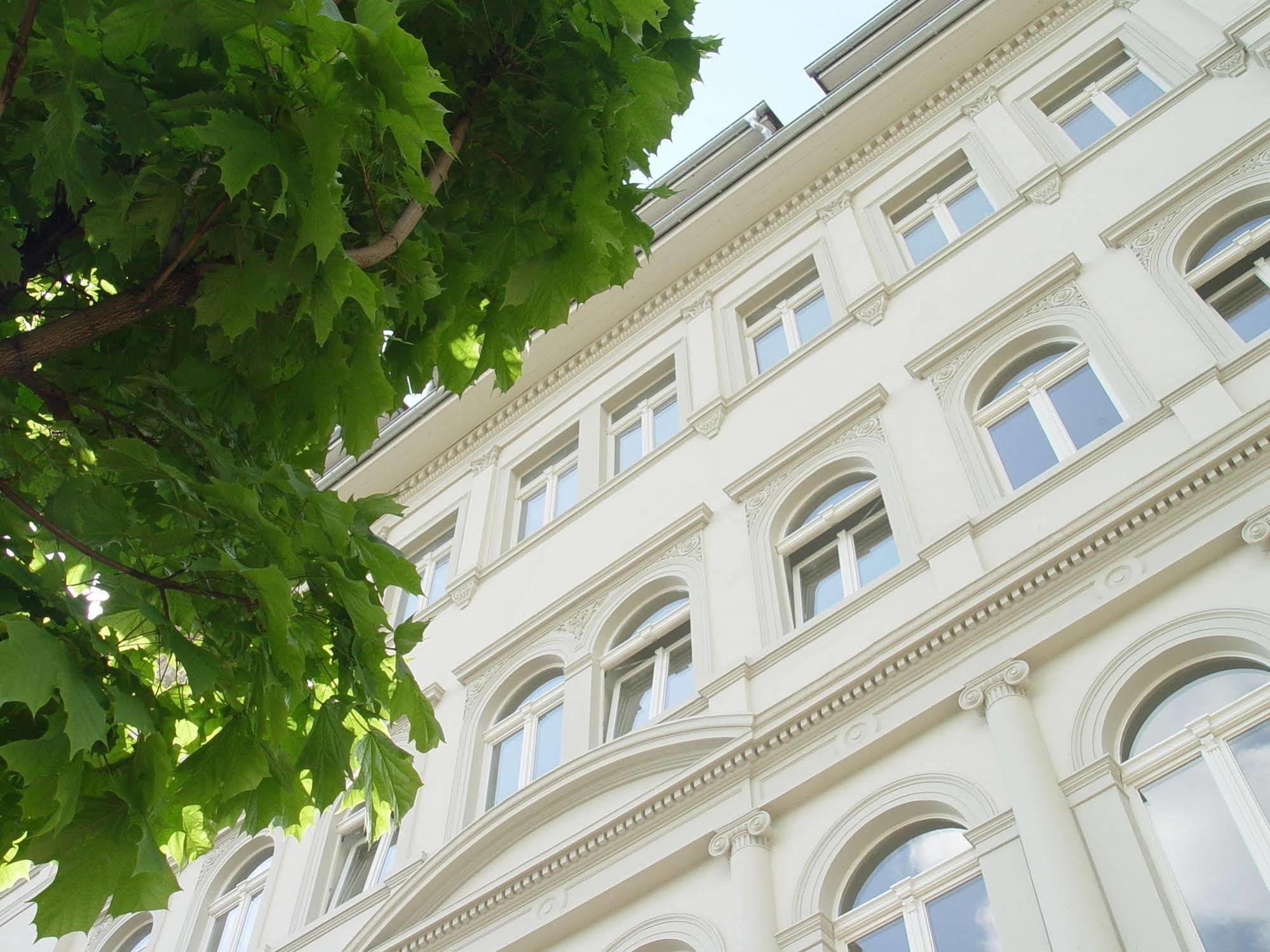Aparthotel Am Zwinger Dresden Exteriör bild